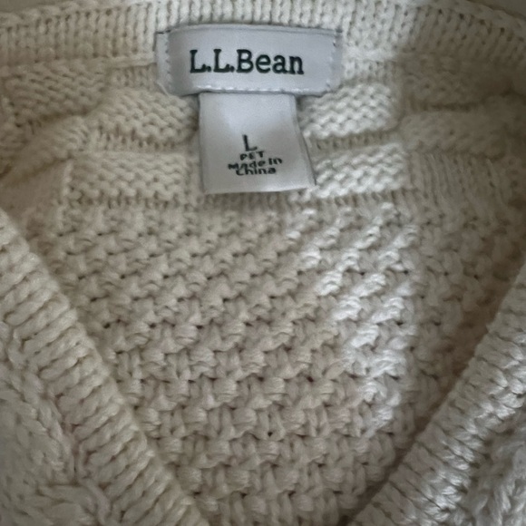 🍦L.L.Bean Cable Knit Cardigan🍦 - Picture 3 of 3